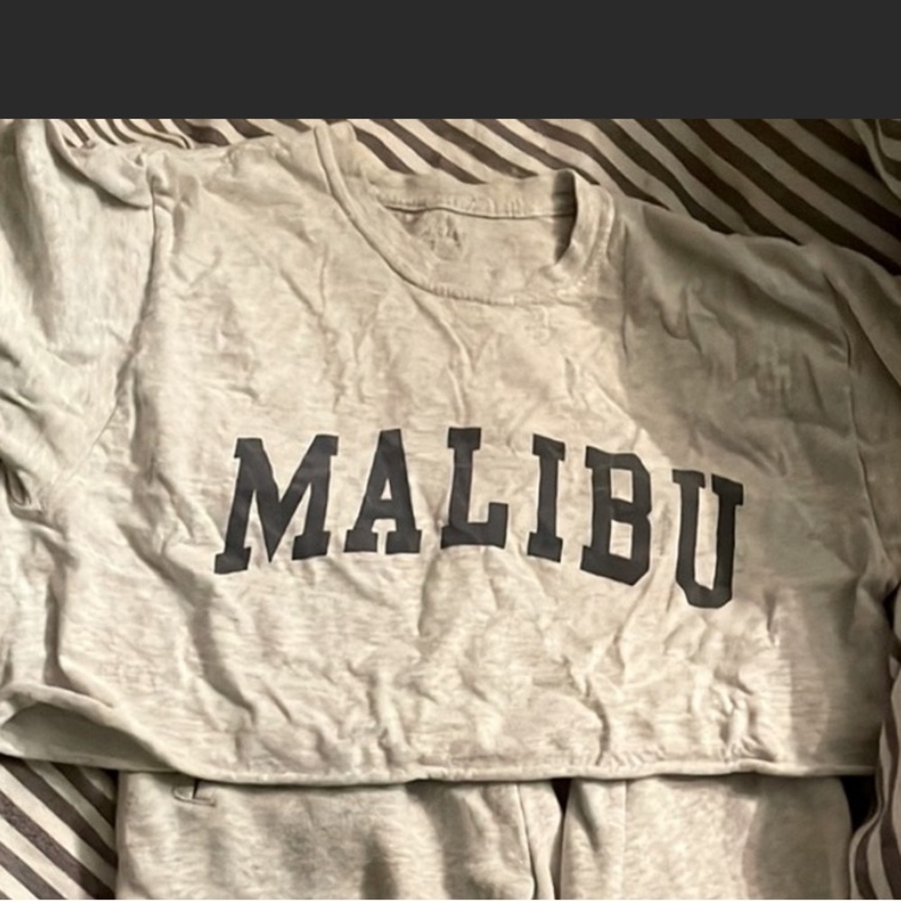 Brandy Melville shirt